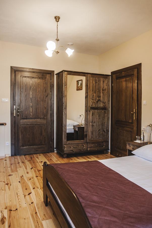 Hotel Pod Kogutkiem Krzywaczka Экстерьер фото