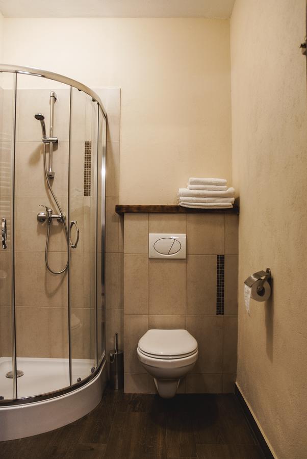 Hotel Pod Kogutkiem Krzywaczka Экстерьер фото